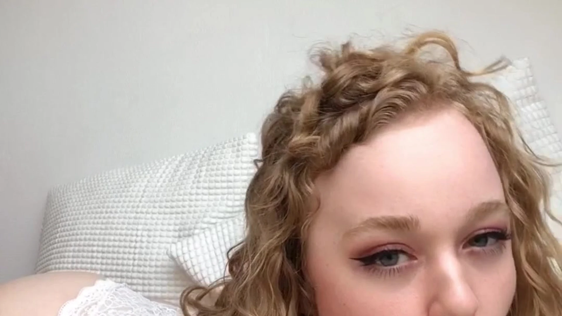 Sarah Calanthe face