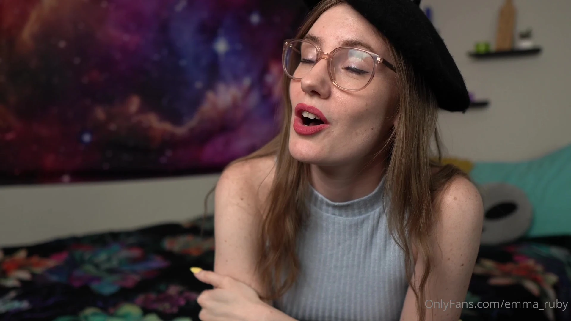 Exposed Emma Ruby boobs