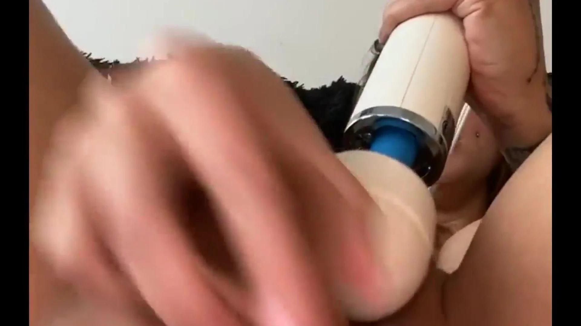 Dakota James XXX Vid
