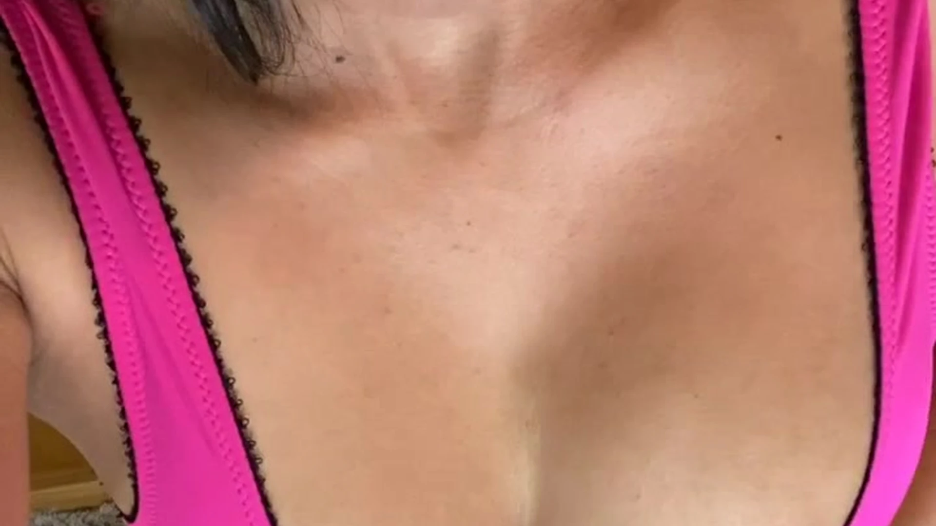 Exposed woman Sara Retali leaks OF