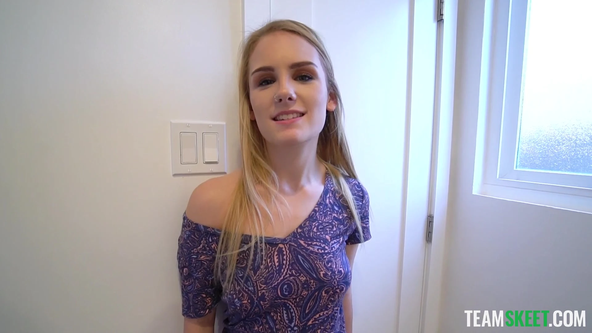 Sensational Sexy Jewelz Blu pussy