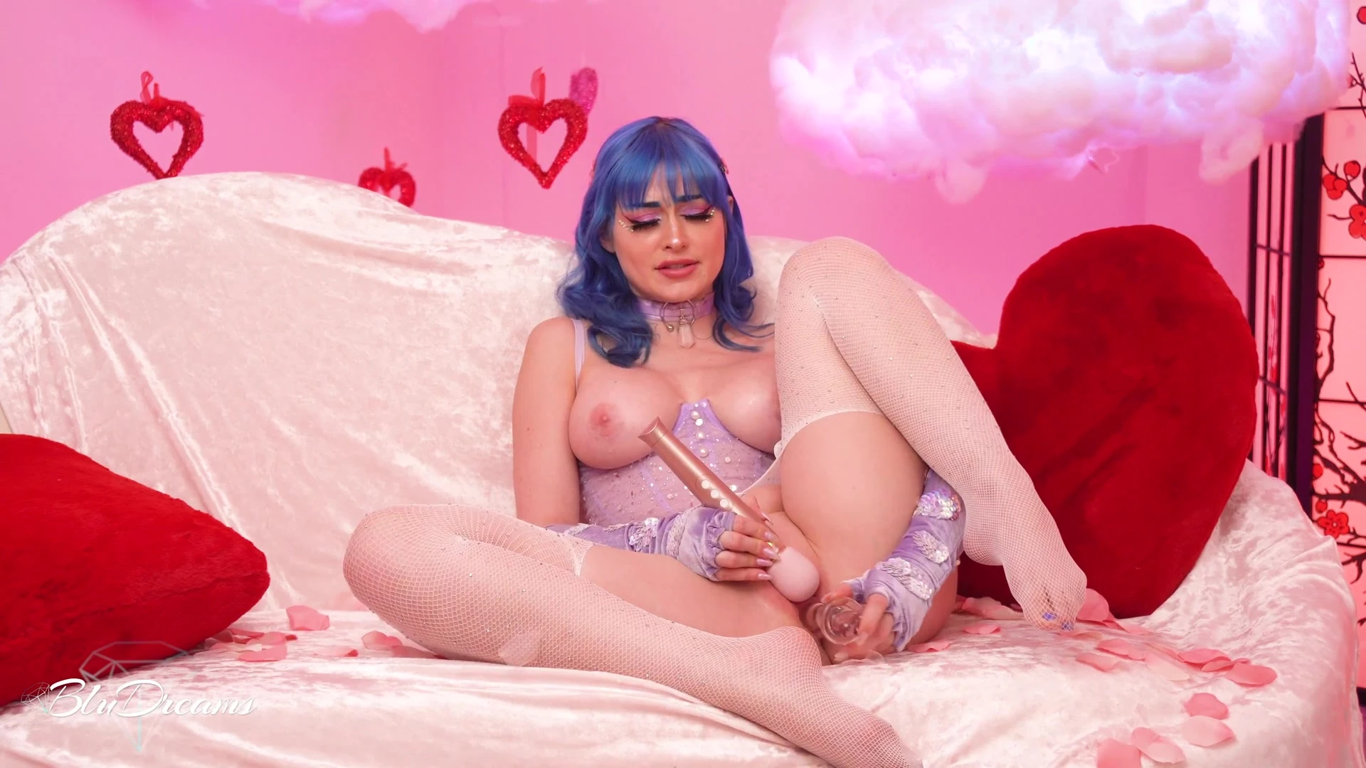 Sexy Jewelz Blu Naked Sensational
