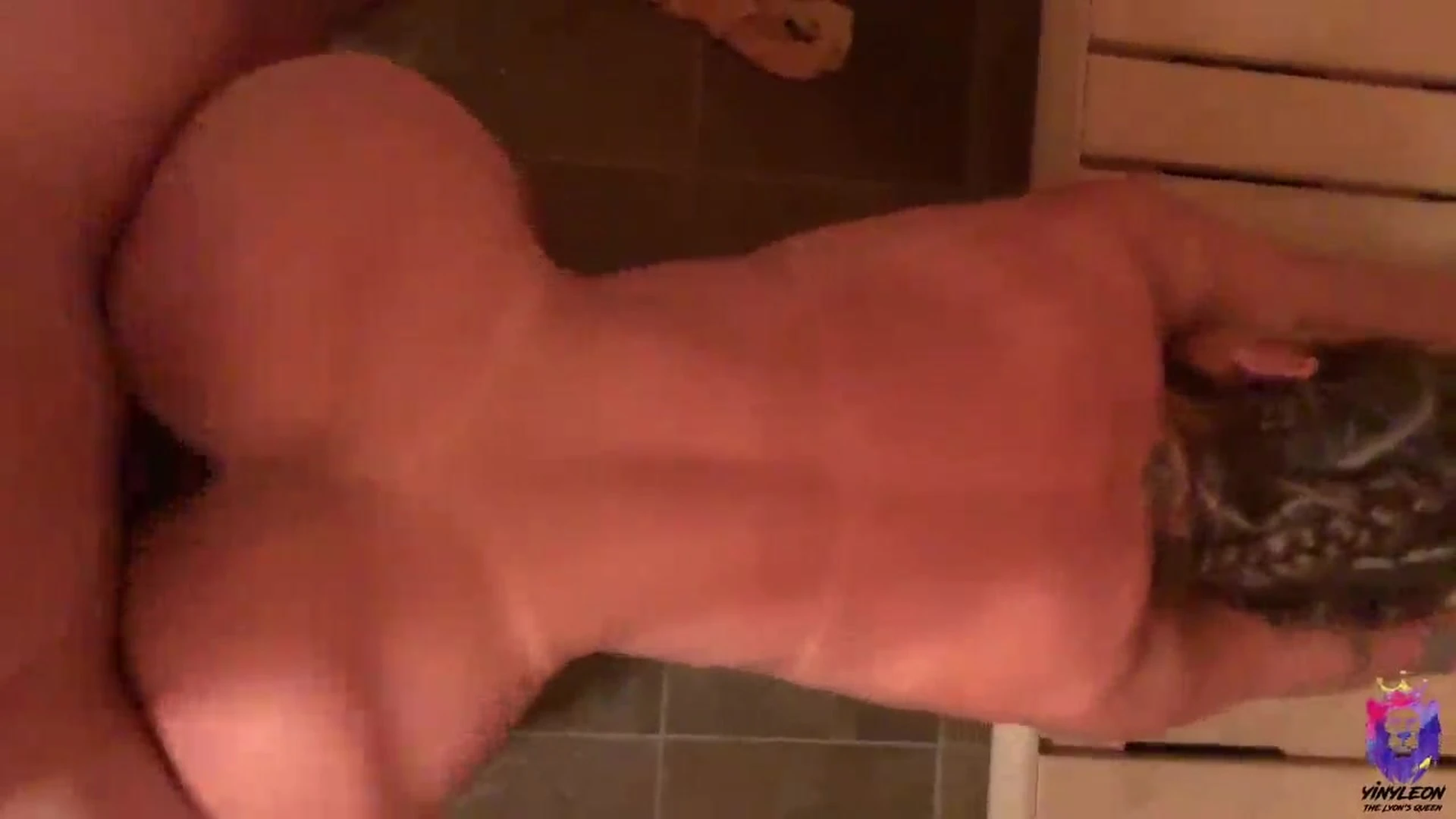 erotic Sweating Yinyleon Leak