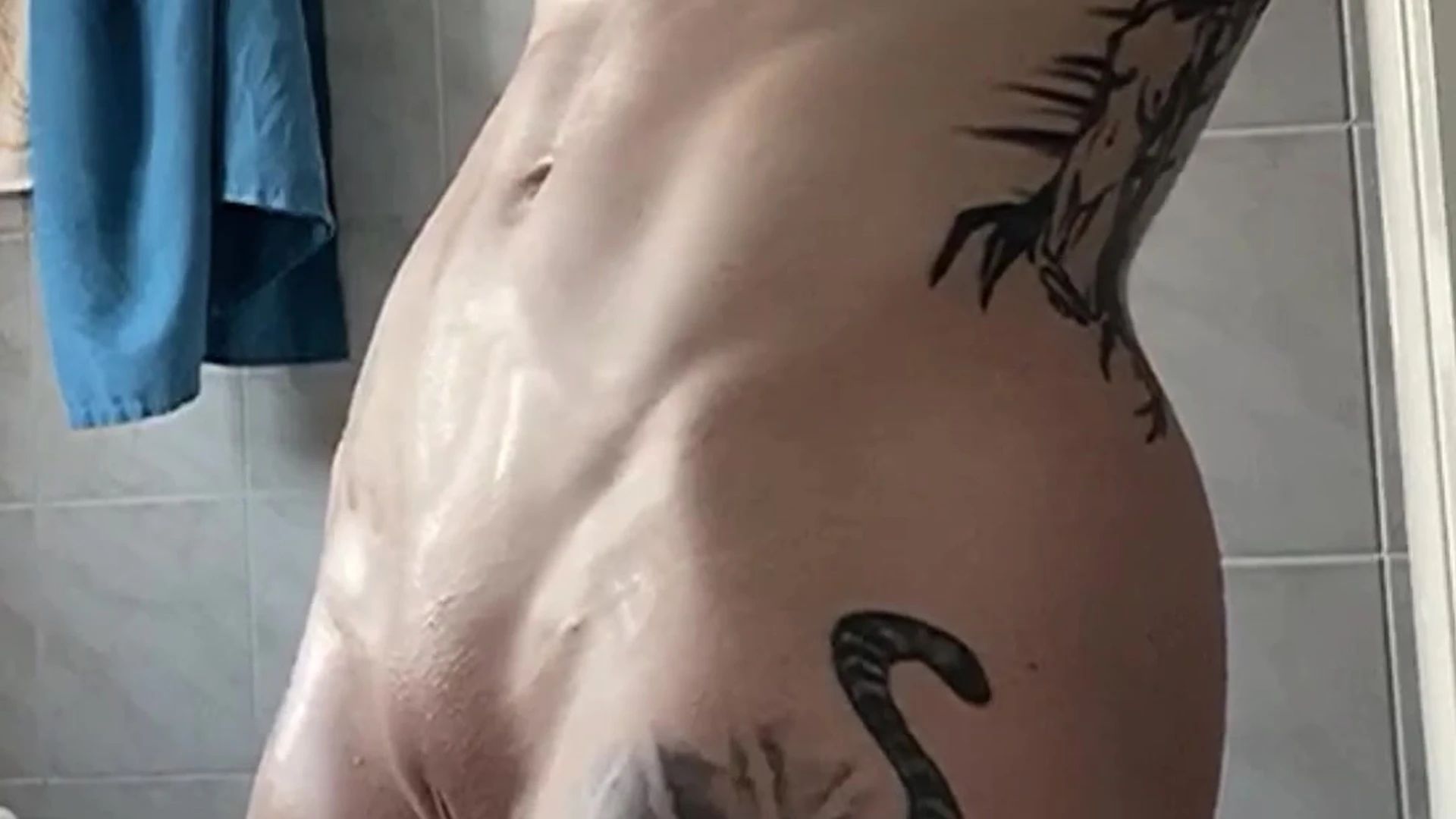 Vanth Inkfit bg Sensational
