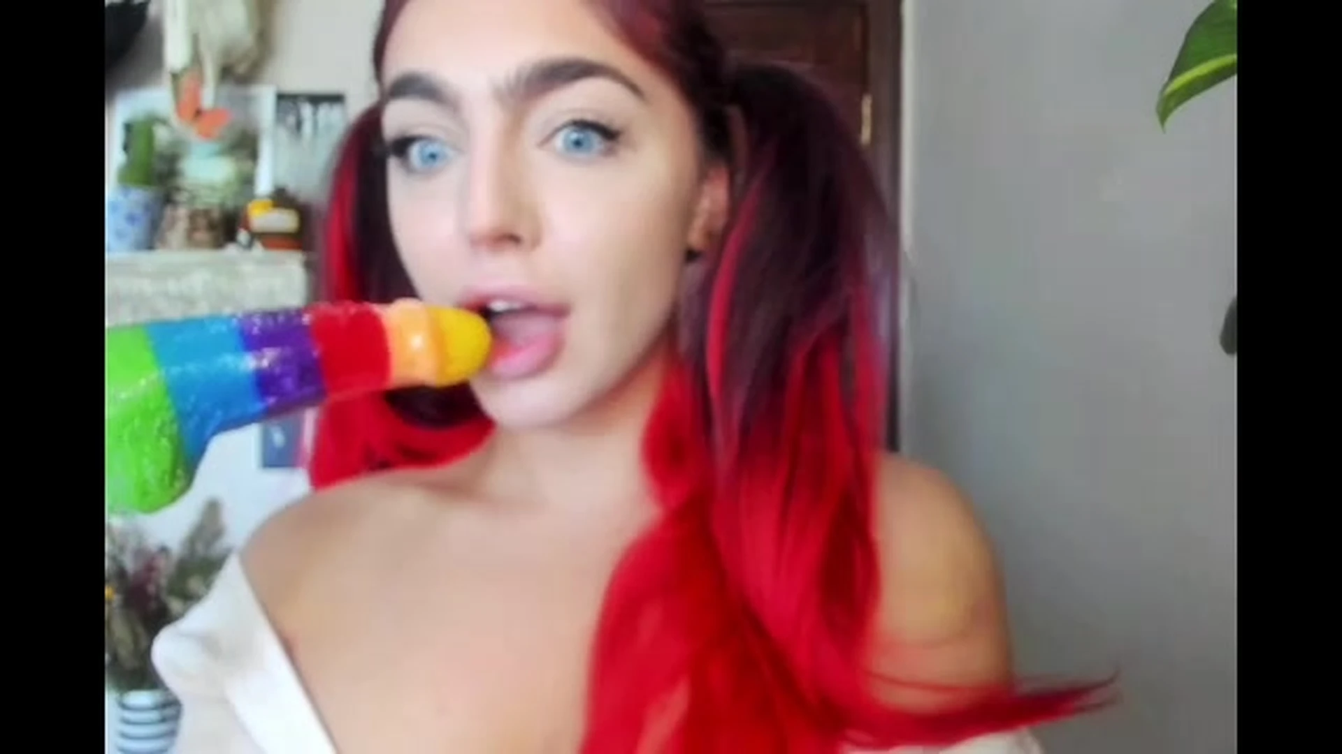 giant Sexy Emily Rinaudo Nude leaks Epic
