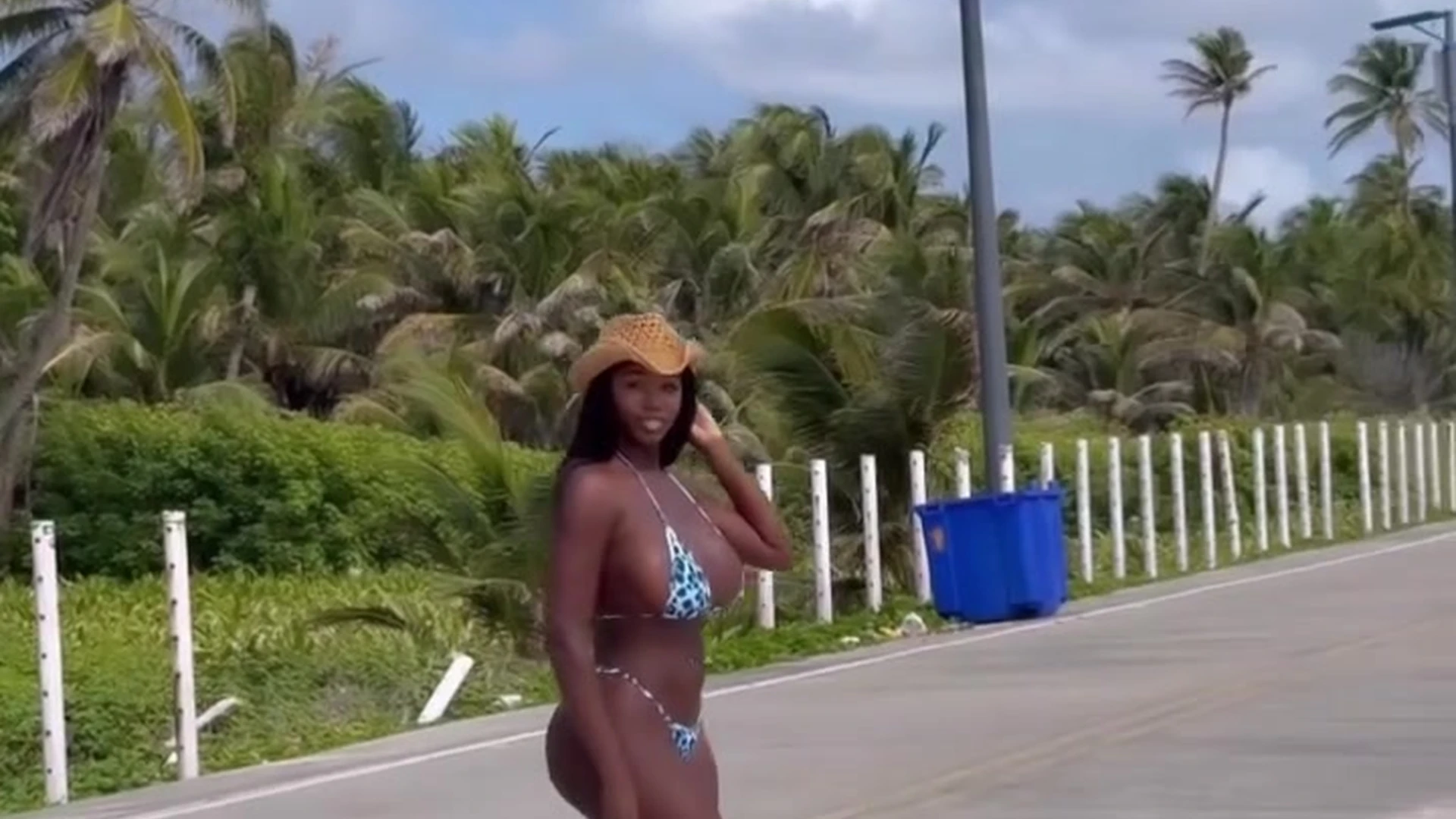 ebony big tits Ellie The Empress naked pics Epic
