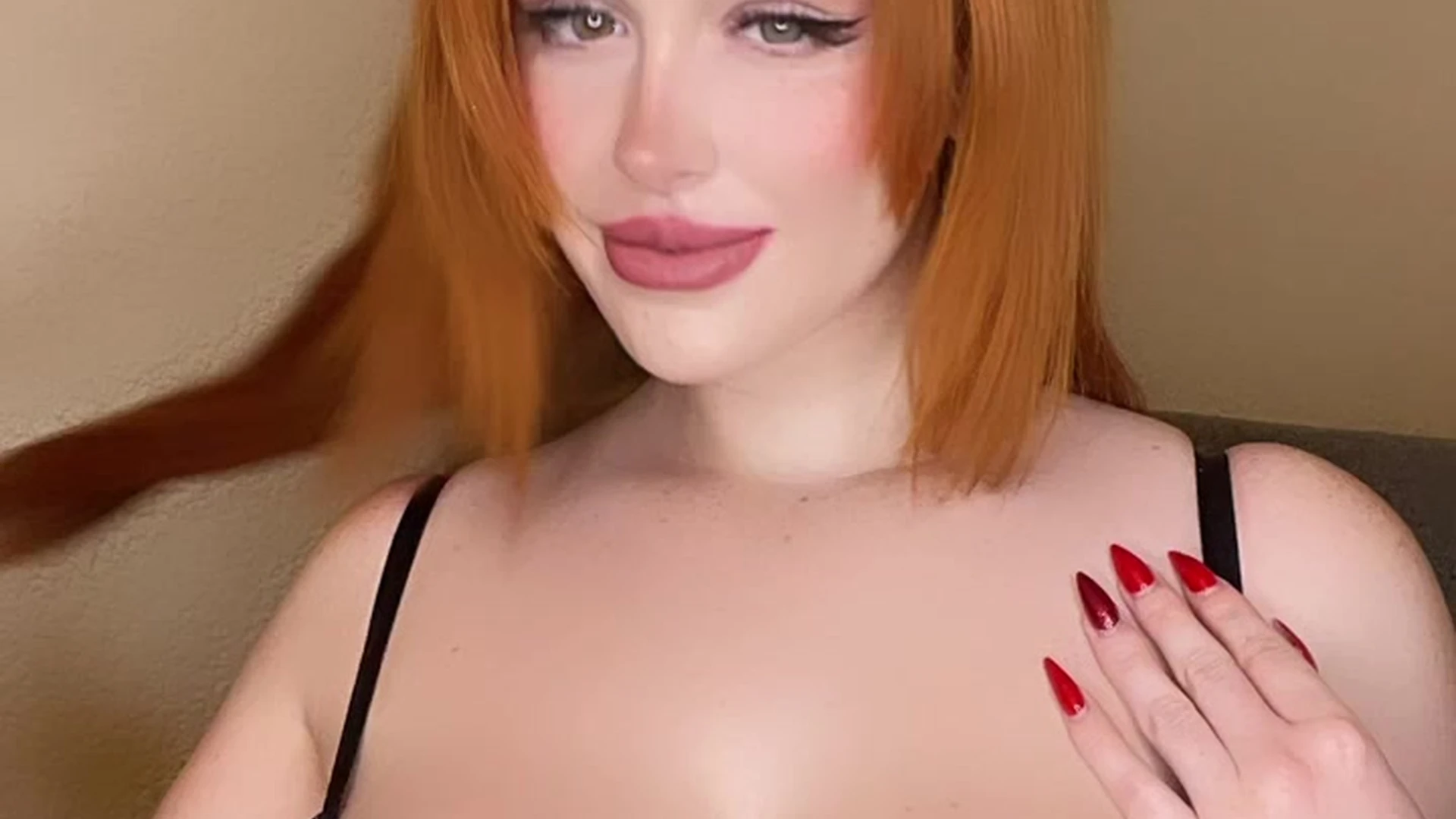 G cups Leastayspeachy onlyfans leak EPIC