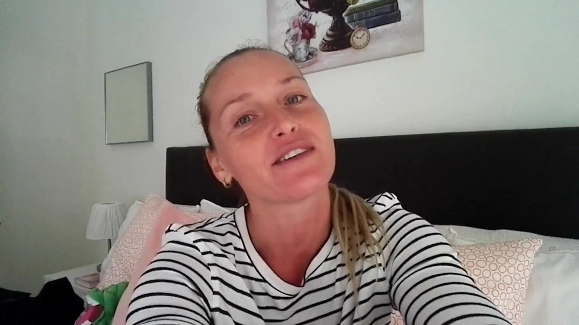 natural tits Kathia Nobili Nudes Exposed