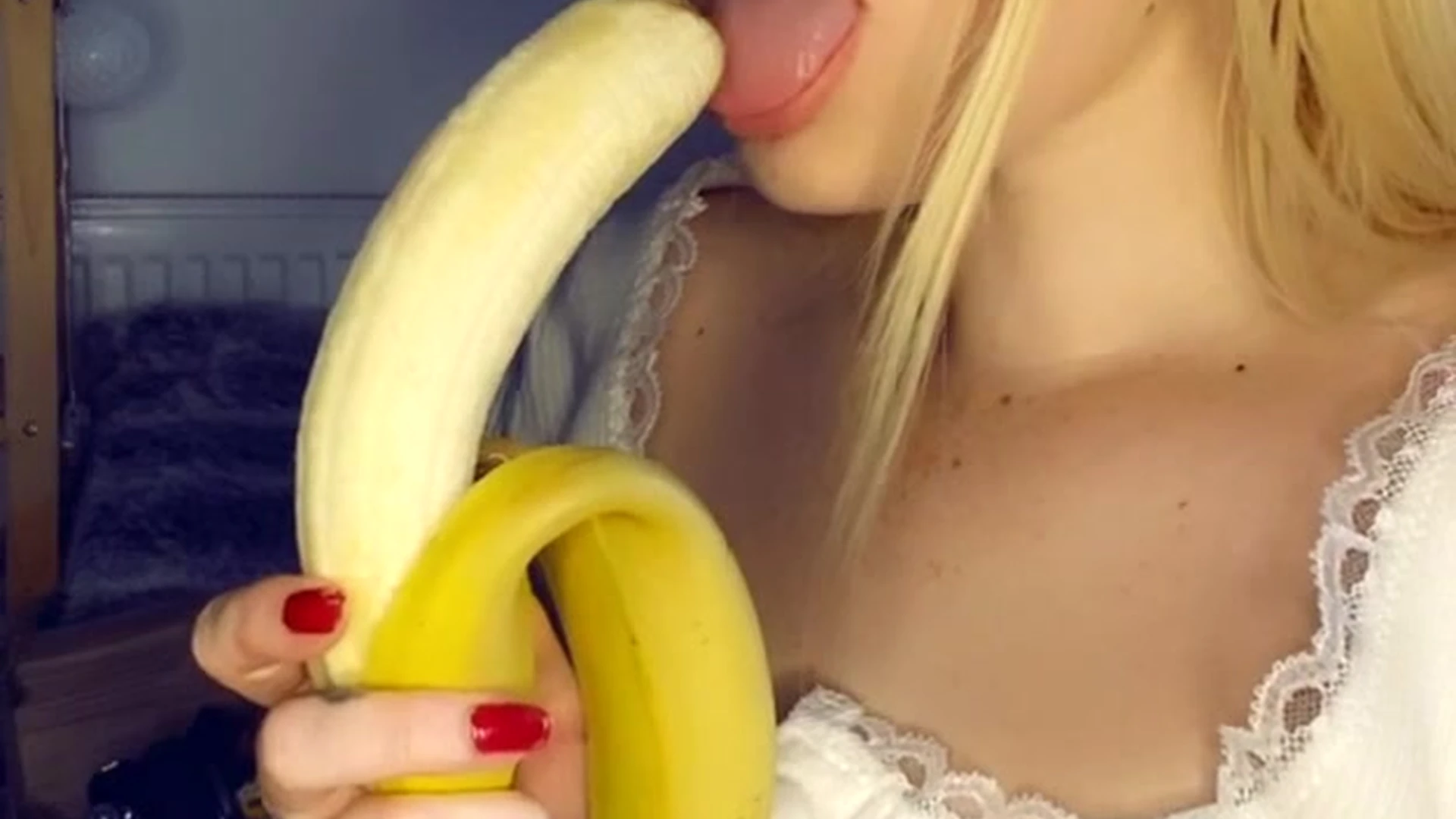 sexy slut British Leastayspeachy onlyfans leak