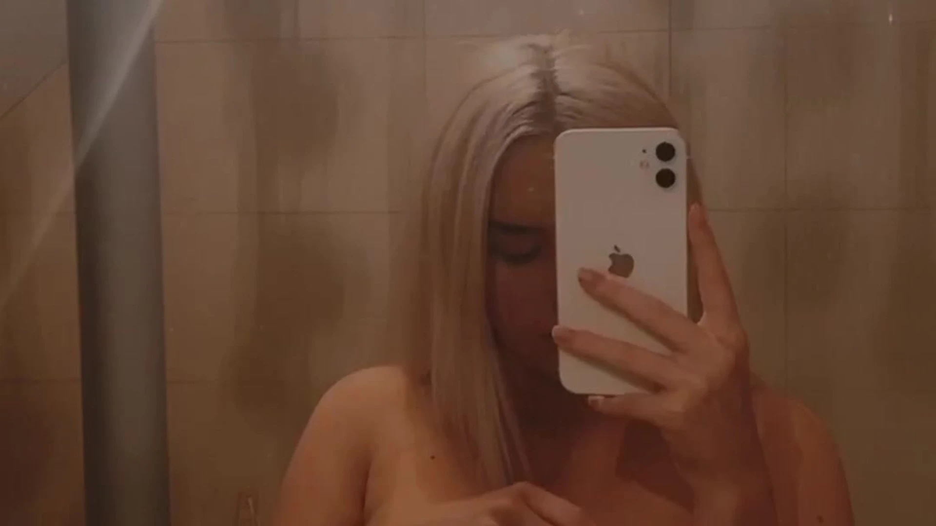 brave camgirl Leastayspeachy blowjob