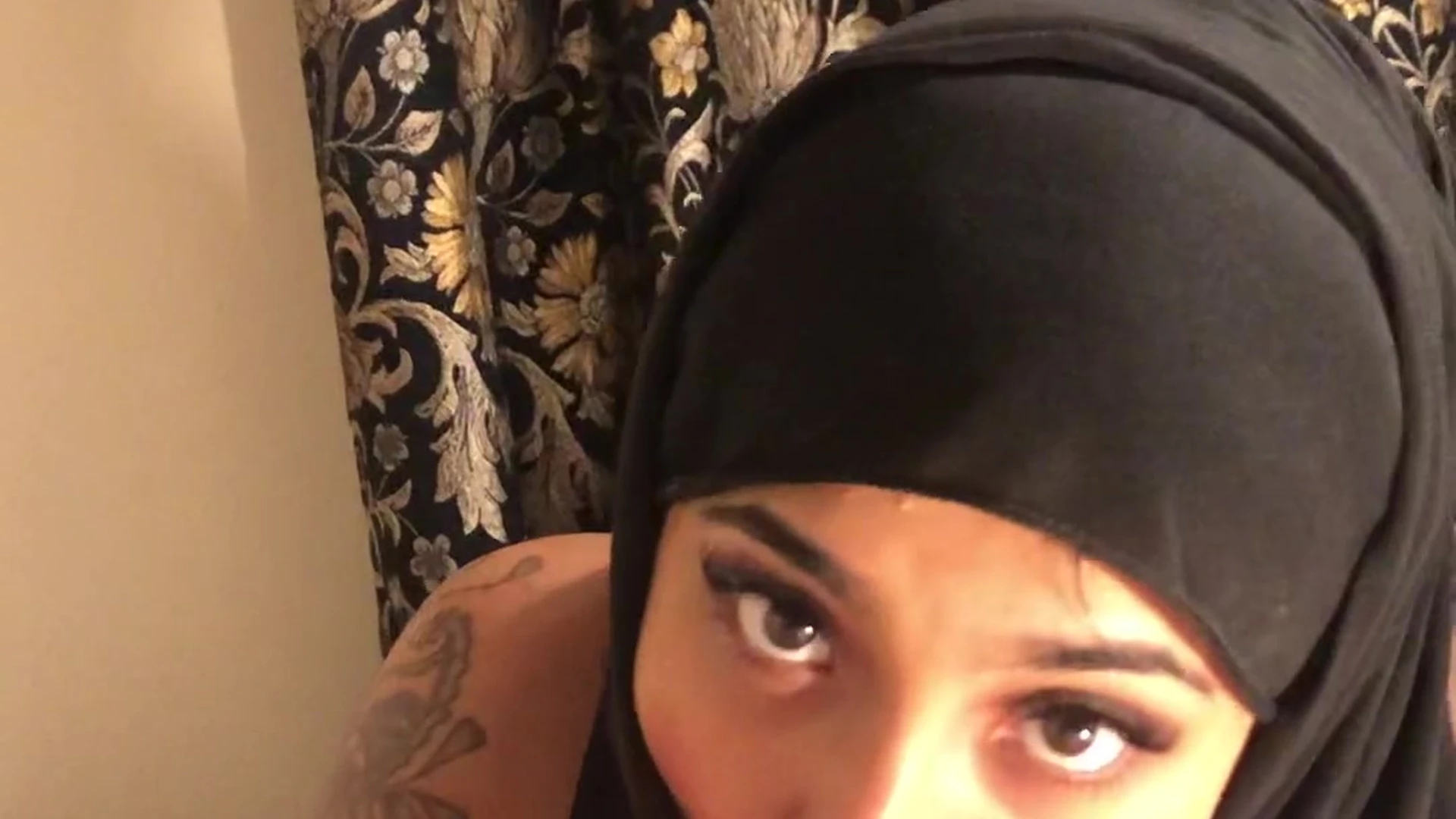 Sensational pornstar Big Tits Yasmina Khan onlyfans nude slut full clip leak